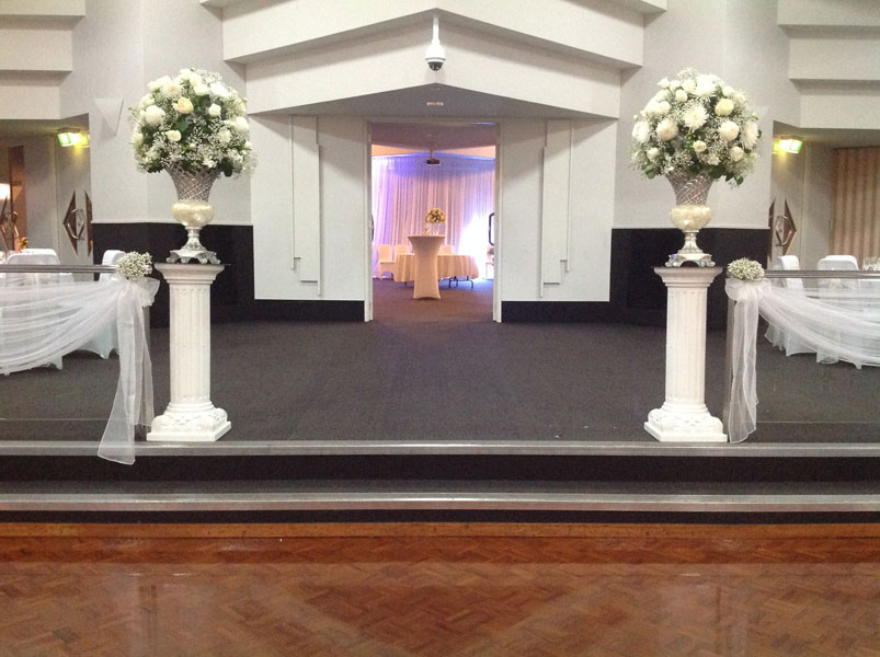 Flower arrangements for weddings in Adelaide